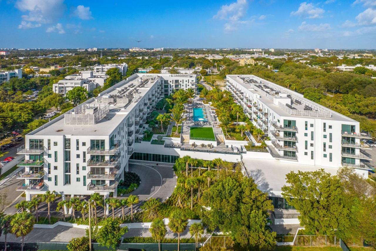Upper East Side 1br W Gym Pool Wd Nr Mimo Mia-27 *